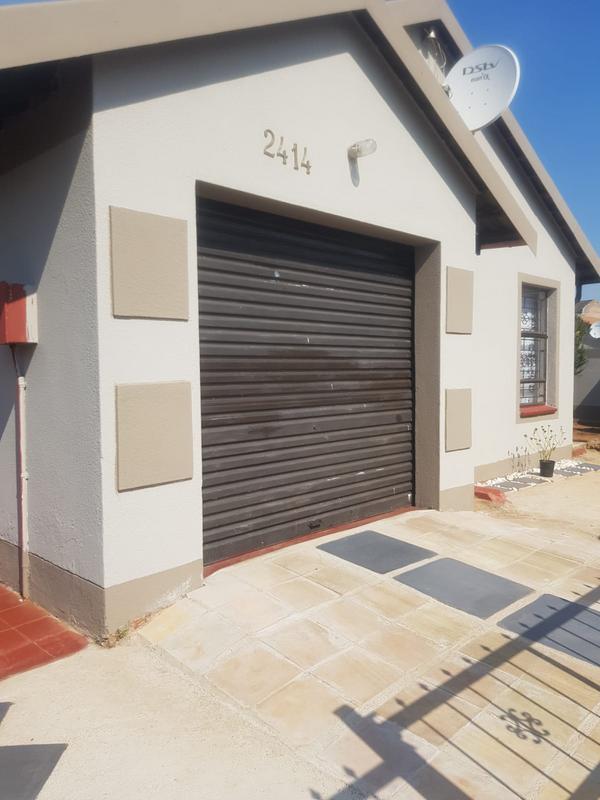 3 Bedroom Property for Sale in Protea Glen Gauteng