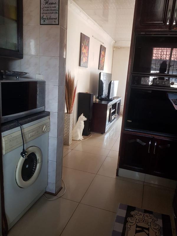 3 Bedroom Property for Sale in Protea Glen Gauteng