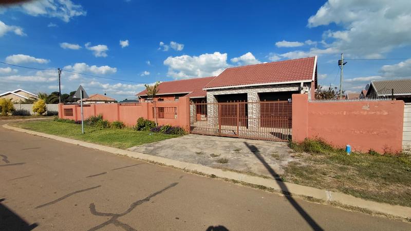 3 Bedroom Property for Sale in Savanna City Gauteng