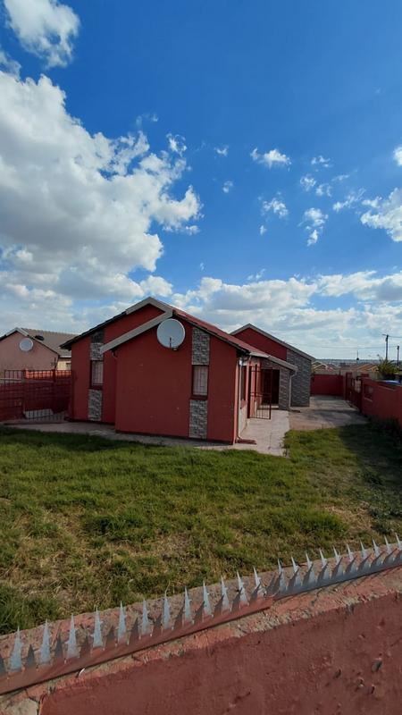 3 Bedroom Property for Sale in Savanna City Gauteng