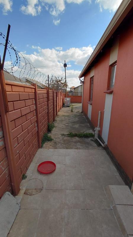 3 Bedroom Property for Sale in Savanna City Gauteng
