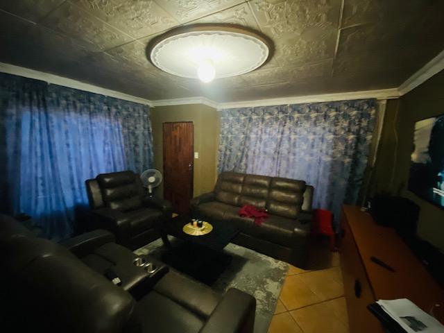 3 Bedroom Property for Sale in Ebony Park Gauteng