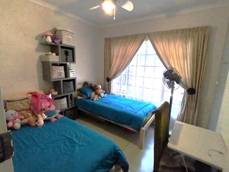 3 Bedroom Property for Sale in Amberfield Ridge Gauteng