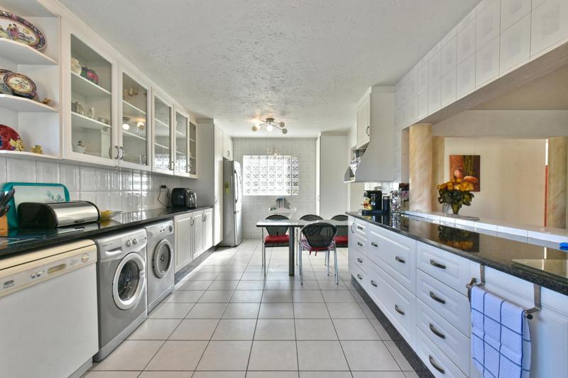 4 Bedroom Property for Sale in Bassonia Gauteng