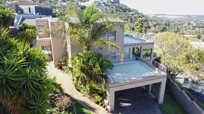 4 Bedroom Property for Sale in Bassonia Gauteng