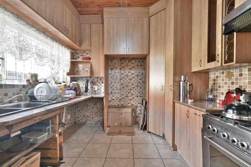 3 Bedroom Property for Sale in Mondeor Gauteng