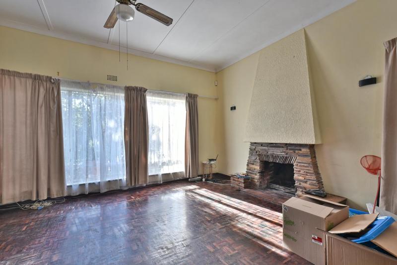 3 Bedroom Property for Sale in Mondeor Gauteng