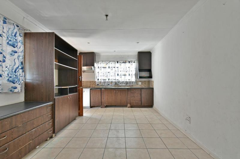 3 Bedroom Property for Sale in Mondeor Gauteng