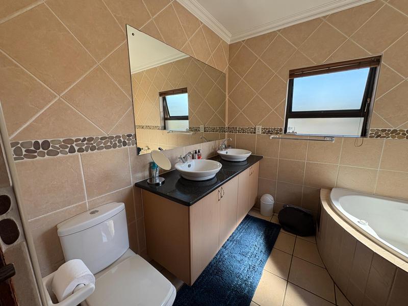 4 Bedroom Property for Sale in Midstream Estate Gauteng