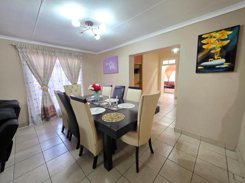 To Let 3 Bedroom Property for Rent in Horison Gauteng
