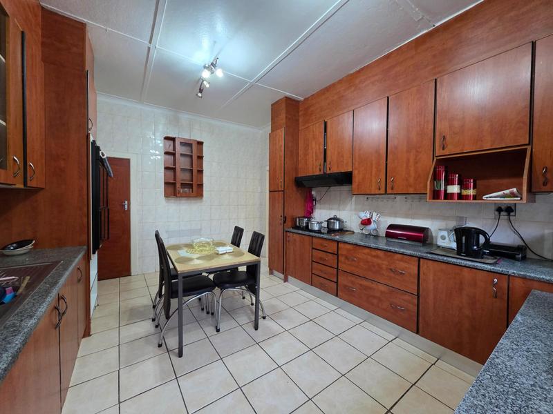 To Let 3 Bedroom Property for Rent in Horison Gauteng