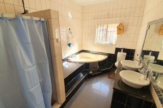 3 Bedroom Property for Sale in Karenpark Gauteng