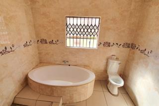 3 Bedroom Property for Sale in Karenpark Gauteng