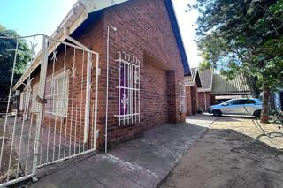 3 Bedroom Property for Sale in Karenpark Gauteng
