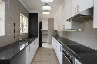 5 Bedroom Property for Sale in Brackenhurst Gauteng