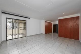 5 Bedroom Property for Sale in Brackenhurst Gauteng