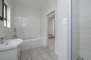 5 Bedroom Property for Sale in Brackenhurst Gauteng