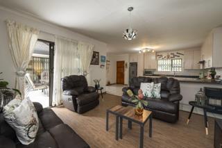 5 Bedroom Property for Sale in Brackenhurst Gauteng