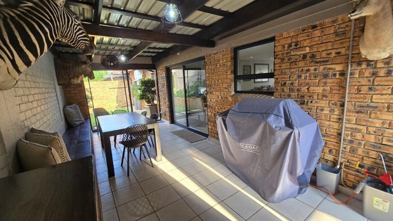 3 Bedroom Property for Sale in New Redruth Gauteng