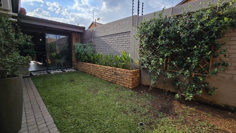 3 Bedroom Property for Sale in New Redruth Gauteng