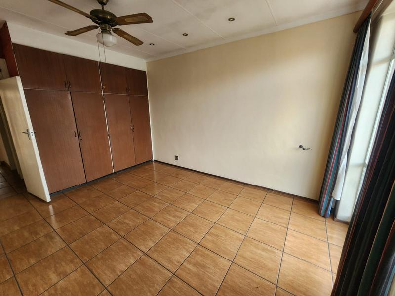 3 Bedroom Property for Sale in Denlee Gauteng