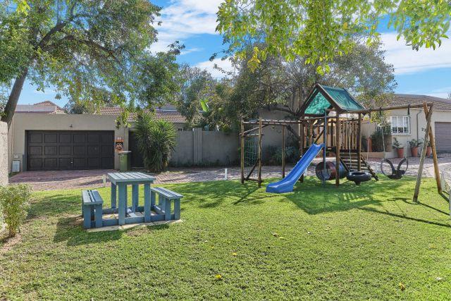 3 Bedroom Property for Sale in Sunninghill Gauteng