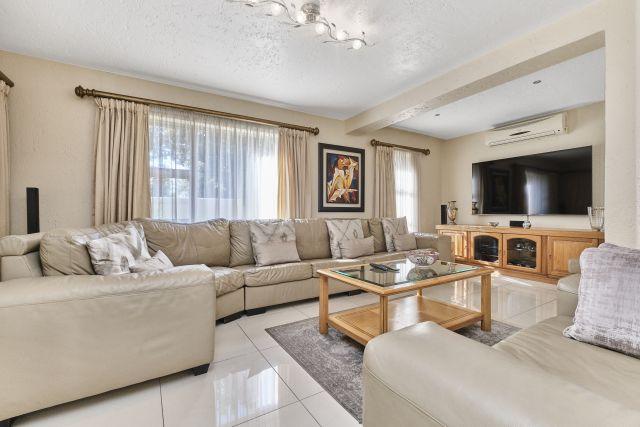 3 Bedroom Property for Sale in Sunninghill Gauteng