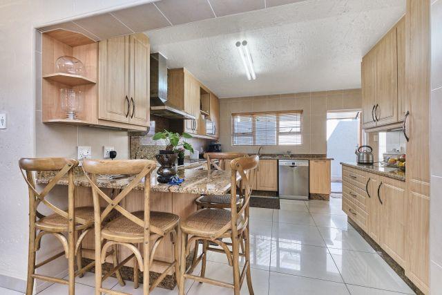 3 Bedroom Property for Sale in Sunninghill Gauteng