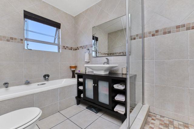 3 Bedroom Property for Sale in Sunninghill Gauteng