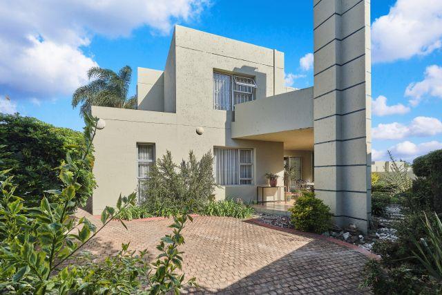 3 Bedroom Property for Sale in Sunninghill Gauteng