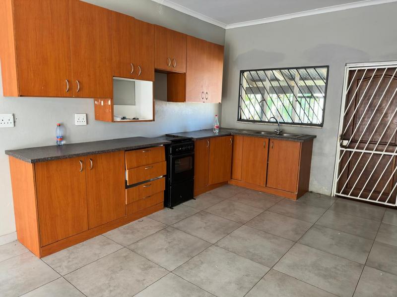 To Let 3 Bedroom Property for Rent in Erasmia Gauteng