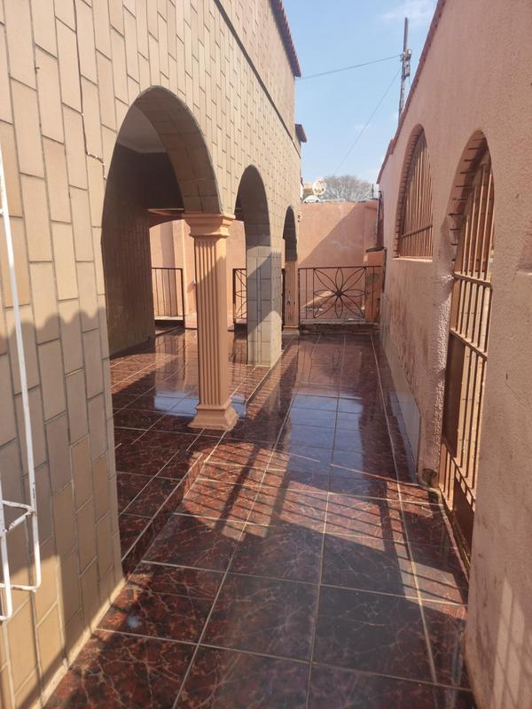 4 Bedroom Property for Sale in Lorentzville Gauteng