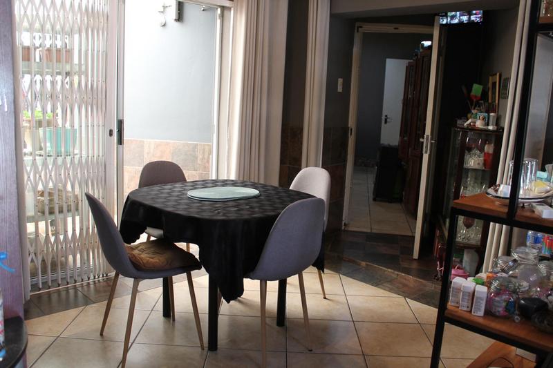 2 Bedroom Property for Sale in Kensington Gauteng