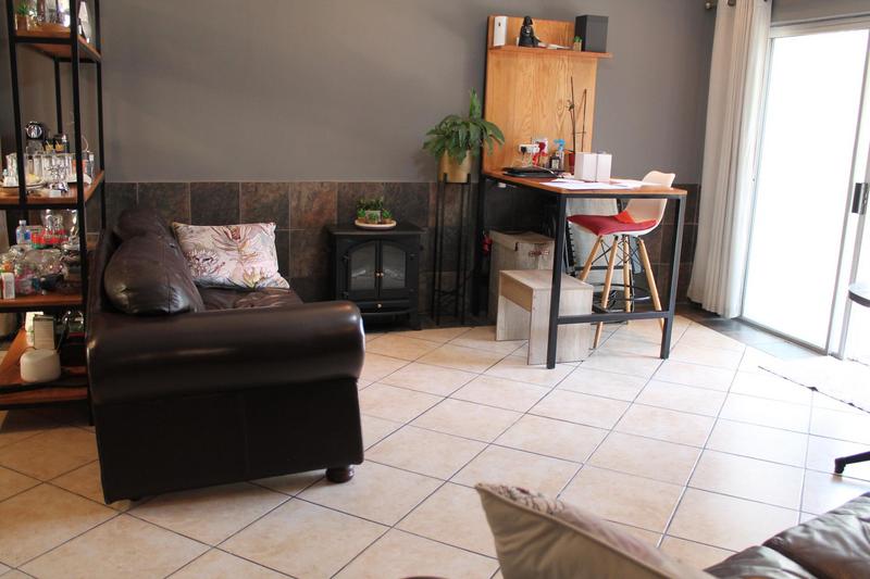 2 Bedroom Property for Sale in Kensington Gauteng
