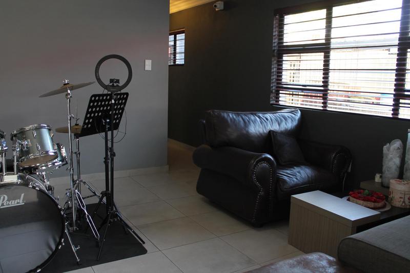 2 Bedroom Property for Sale in Kensington Gauteng