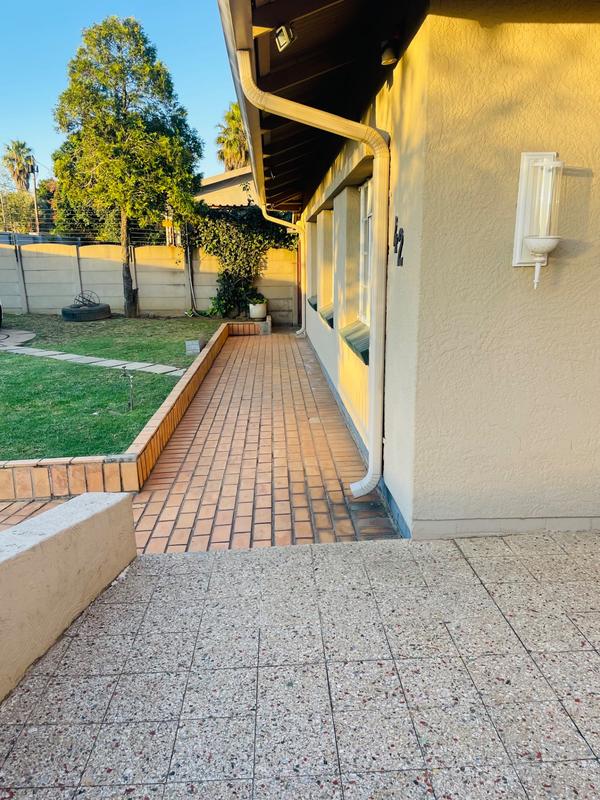 To Let 3 Bedroom Property for Rent in Wychwood Gauteng