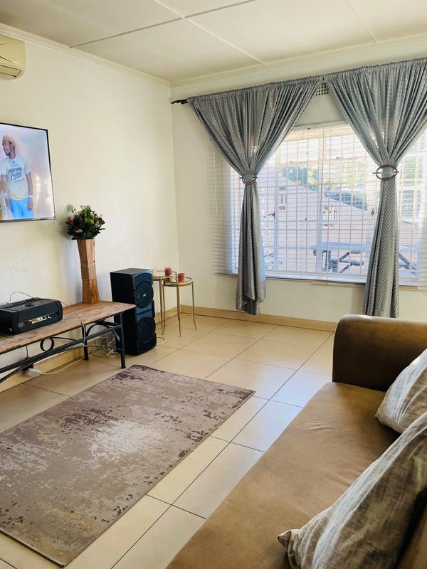 To Let 3 Bedroom Property for Rent in Wychwood Gauteng