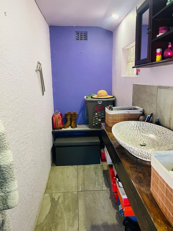 To Let 3 Bedroom Property for Rent in Wychwood Gauteng
