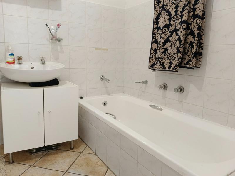 2 Bedroom Property for Sale in North Riding Gauteng