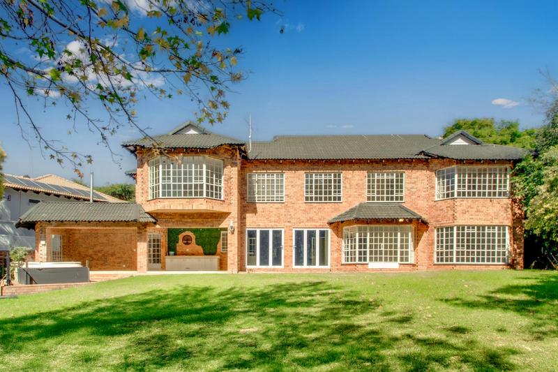 5 Bedroom Property for Sale in Fourways Gardens Gauteng