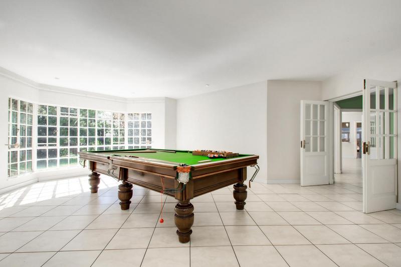 5 Bedroom Property for Sale in Fourways Gardens Gauteng