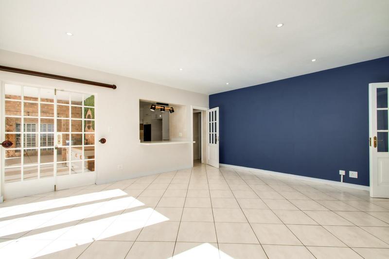 5 Bedroom Property for Sale in Fourways Gardens Gauteng