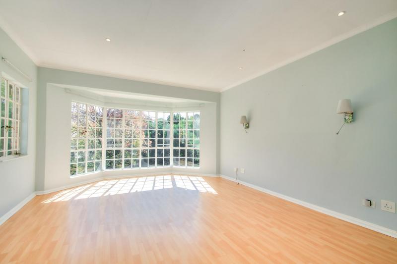 5 Bedroom Property for Sale in Fourways Gardens Gauteng
