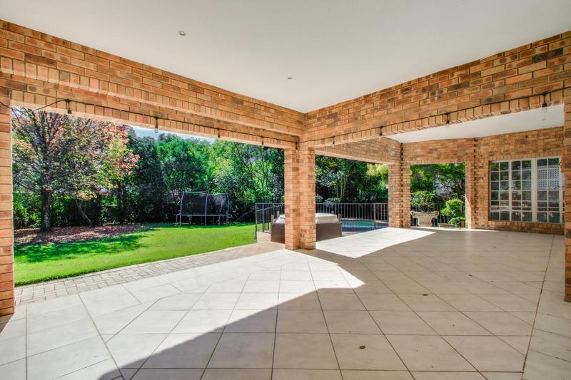5 Bedroom Property for Sale in Fourways Gardens Gauteng