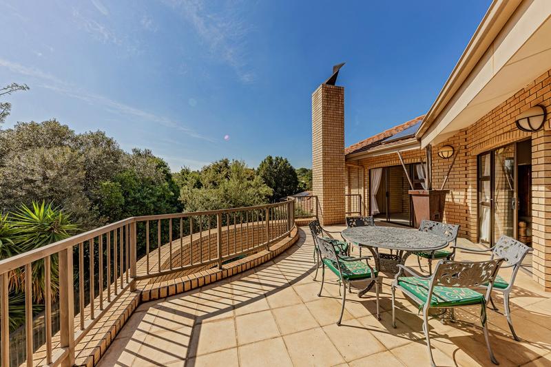 7 Bedroom Property for Sale in Featherbrooke Estate Gauteng