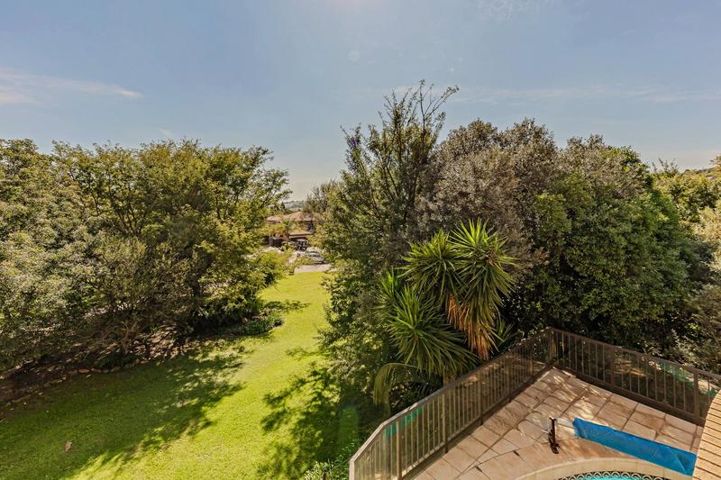 7 Bedroom Property for Sale in Featherbrooke Estate Gauteng