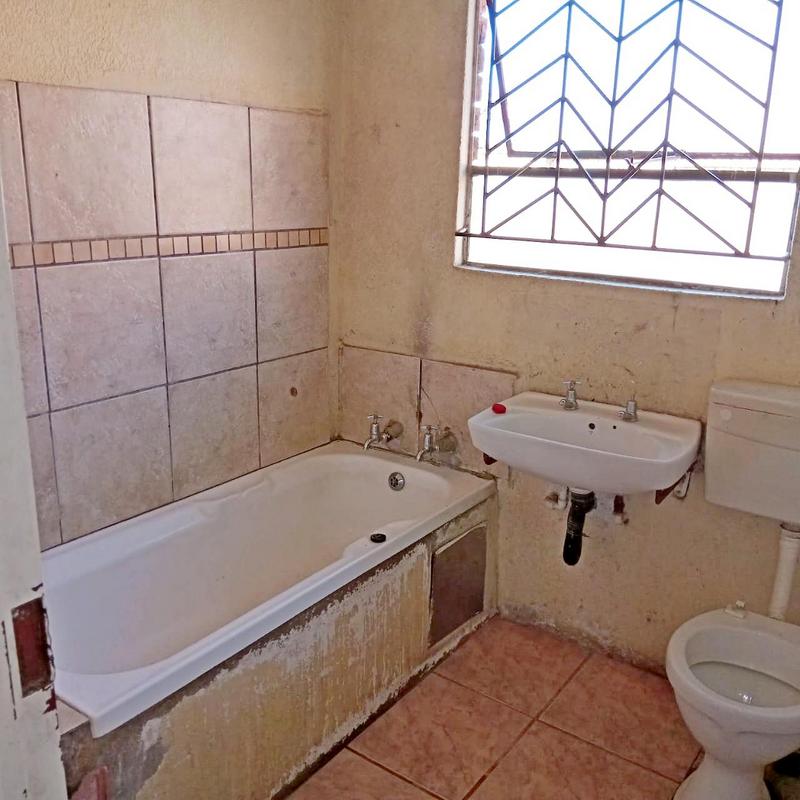 2 Bedroom Property for Sale in Tsakane Gauteng