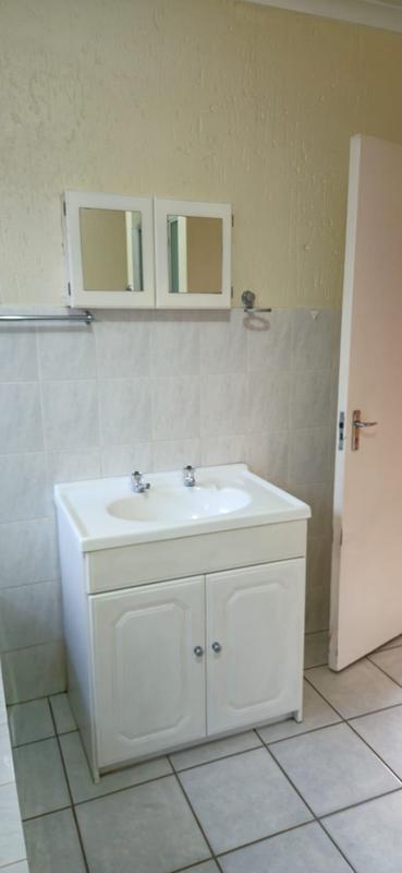 To Let 2 Bedroom Property for Rent in Witfield Gauteng