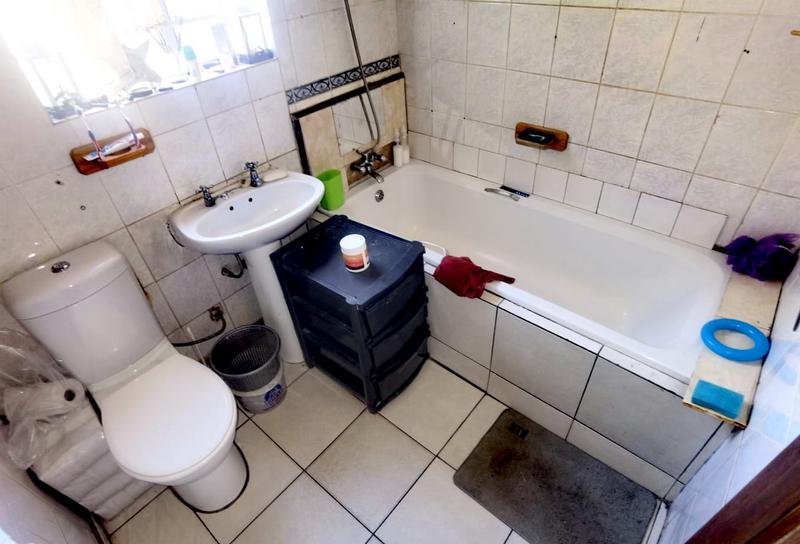 3 Bedroom Property for Sale in Geduld Gauteng