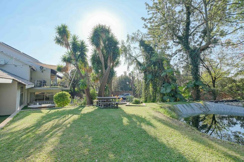 7 Bedroom Property for Sale in Eldoraigne Gauteng